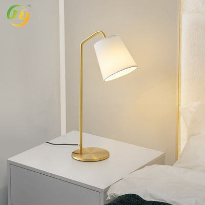 आधुनिक देहाती शैली कपड़े के आकार का बेडरूम बेडसाइड एलईडी टेबल लैंप गर्म उज्ज्वल डेस्क स्टडी कॉपर टेबल लाइट्स